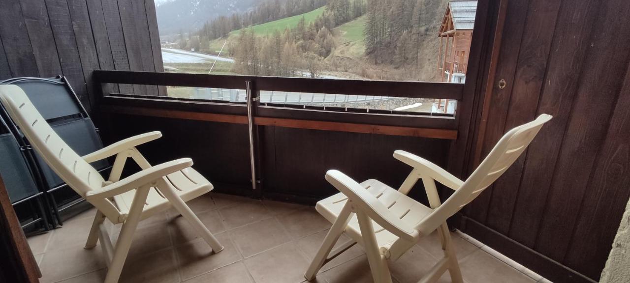 Appart 4-6 Pers Au Pied Des Pistes Toutes Saisons モリーヌ・アン・クイラ エクステリア 写真